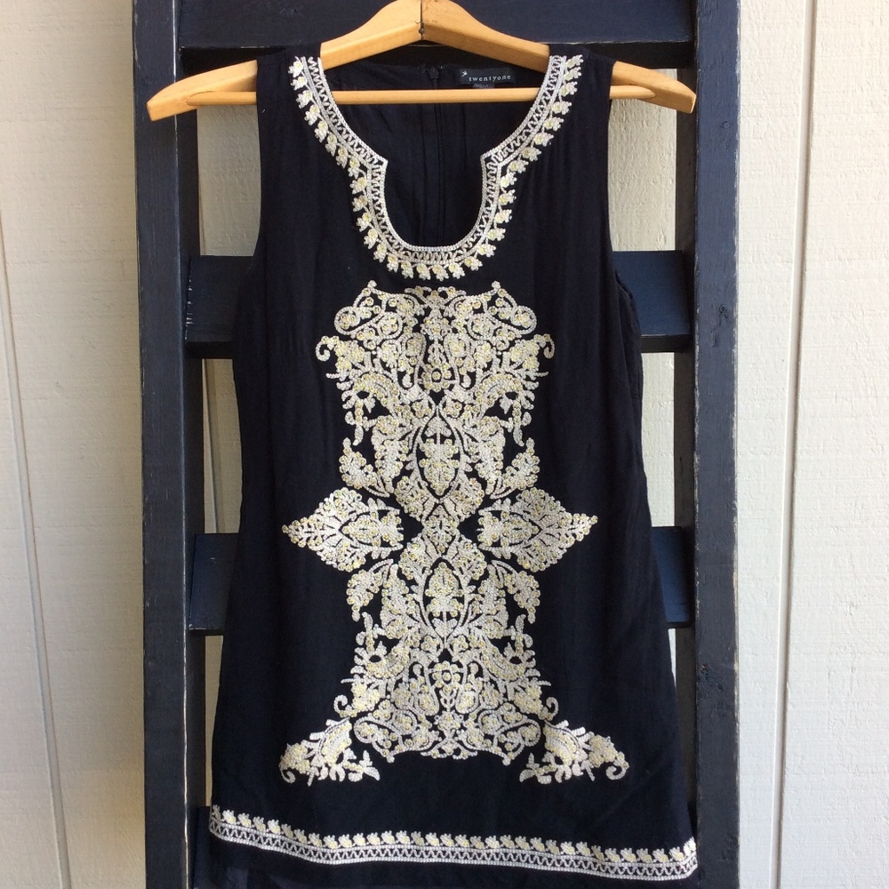 Sleeves Tunic from Forever 21